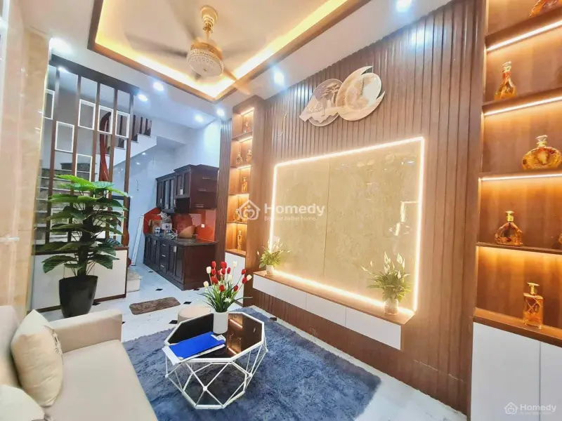 Nhà Đẹp Dân Xây Nguyễn Khánh Toàn (30M2 X 5T) - Giá 5.85 Tỷ
