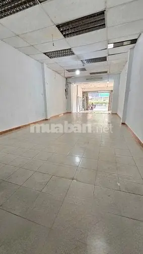 Nhà Em Có Mặt Bằng Tầng Trệt Mt Đường 3/2 , P14, Q.10. Dt: 4.5M X 16M