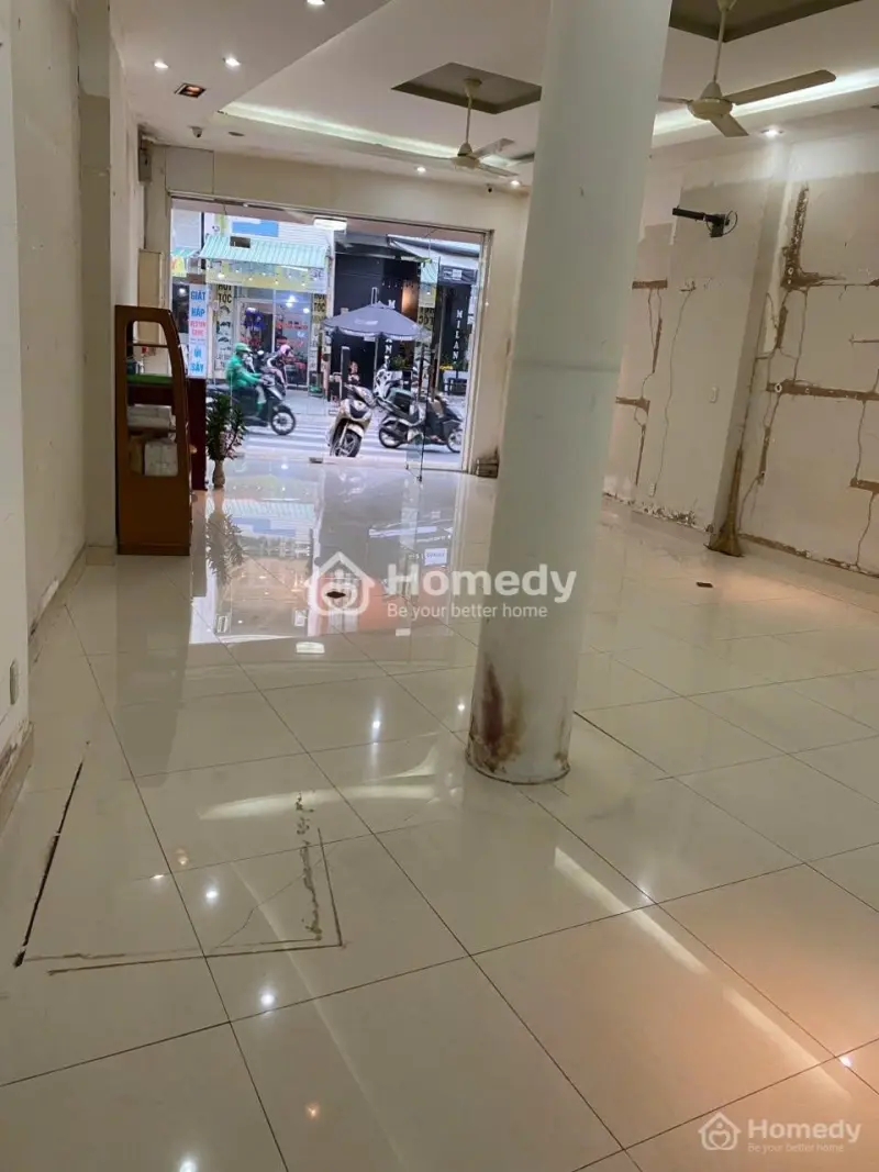 Cần Cho Thuê Tầng Trệt Nhà Mặt Tiền 63 Đường Hòa Hưng,Phường 12,Quận 10