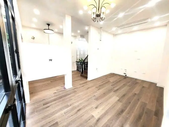 🏡Cực Hiếm – Mặt Phố Yên Lạc – Ô Tô Vào Nhà – Kinh Doanh- Văn Phòng