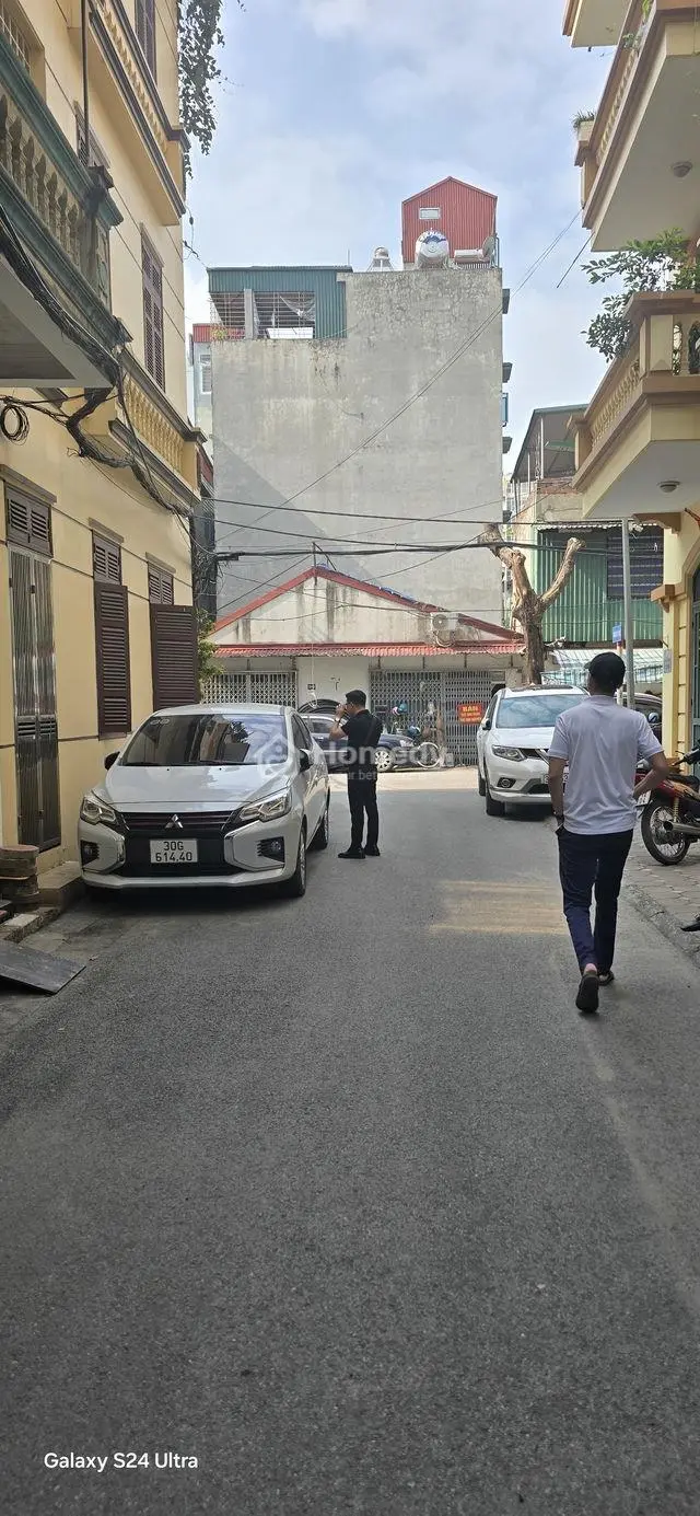 Nhà Phố Phạm Tuấn Tài - Phân Lô Ô Tô Qua Nhà - Vỉa Hè - S=35M2 - Mặt Tiền =3.4M - 5 Tầng - Lh :