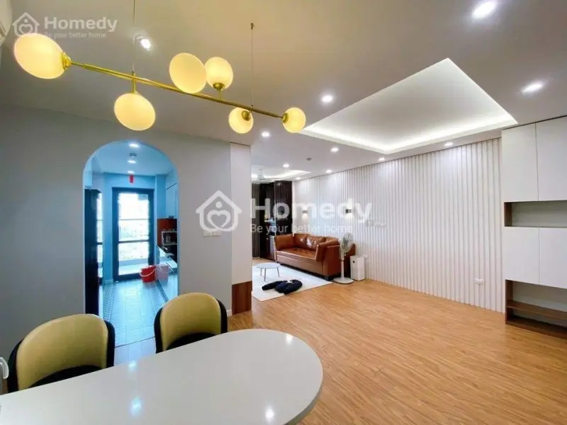 Chính Chủ - Bán Chung Cư E4 Lạc Long Quân - Chợ Bưởi - Tây Hồ. Full Đồ