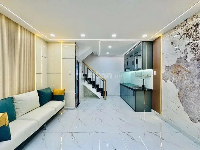 Nhà 2 Lầu Đẹp Cao Cấp Hẻm 1 Trục Cách Mặt Tiền Duy Tân 30M, P15, Q.pn