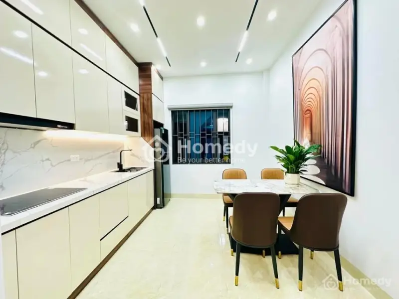 Phố Vương Thừa Vũ, 40M2- 4 Tầng, 3 Mặt Thoáng, Khu Quân Đội An Ninh Cực Kỳ Tốt.