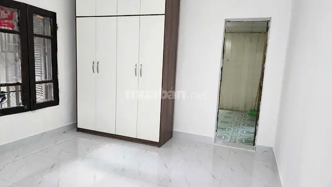 Cho Thuê Căn Hộ Tập Thể Hào Nam - Vũ Thạnh