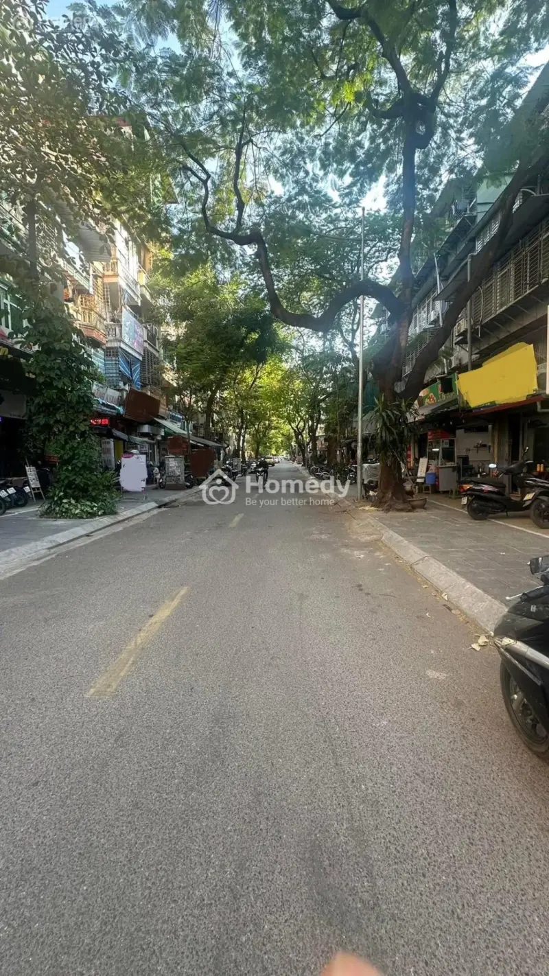 Ngõ Thông-Ô Tô- Hoàng Quốc Việt 65M2, Mt 5M, Vài Bước Ra Phố, Chỉ 16,5 Tỷ