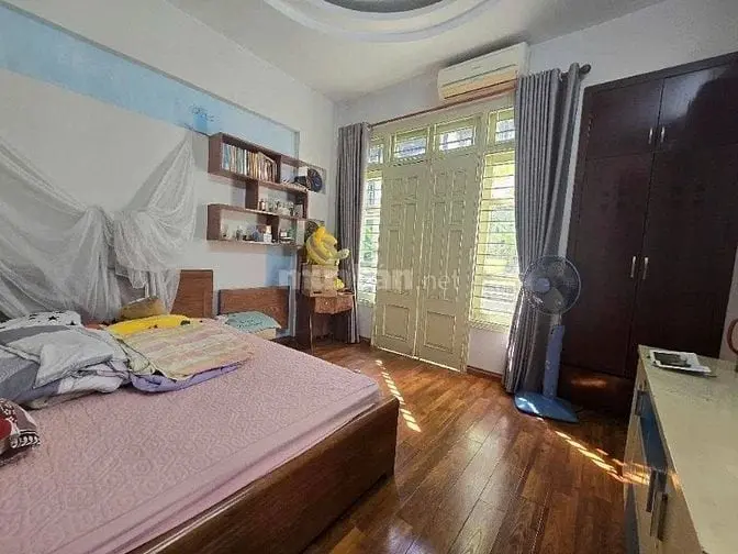 Bán Nhà Lô Góc Cầu Giấy, Nở Hậu, 50M2, 5 Tầng, Gara Ôtô, Giá 19,3 Tỷ
