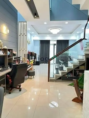 Nhà 2 Tầng-Thiết Kế Hiện Đại – Chợ Thủ Đức – Giá Chỉ 3 Tỷ 700
