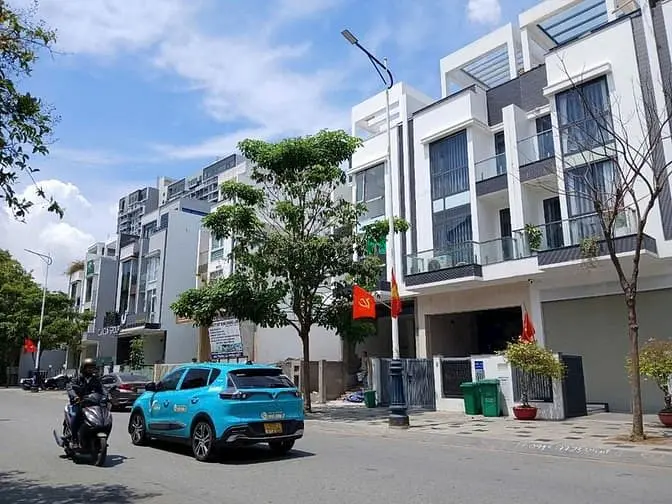 Cho Thuê Nhà Phố Khu Mystery Hưng Thịnh – Quận 2 Nhà 5 Tầng 🔥Giá Tốt