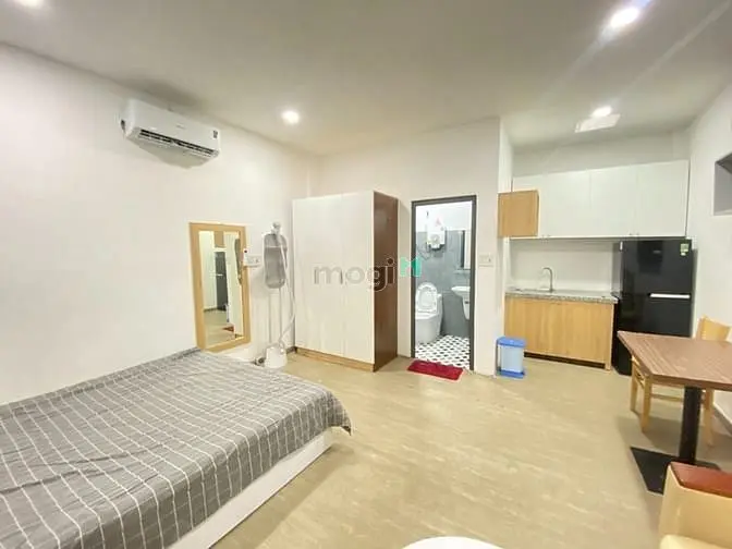 Căn Hộ Studio Cao Cấp Full Nội Thất Cách Hutech Vài Bước Chân