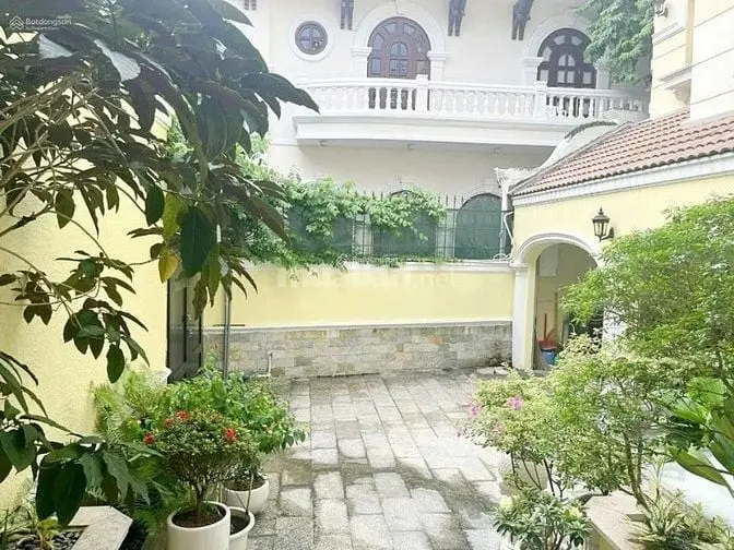 Biệt Thự 16E Phùng Khắc Khoan Q.1 – Hầm Trệt 2 Lầu, Hồ Bơi – 125Tr/Thá