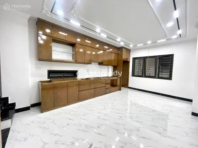 Bán Nhà Hoàng Quốc Việt, Cầu Giấy 36M, 6 Tầng, Nhà Mới Đẹp, Lô Góc, Thang Máy, Ngõ Nông, Giá Tốt