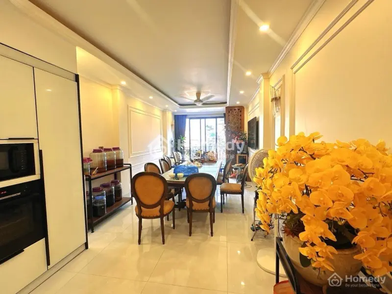 Phân Lô Nguyên Hồng - Vị Trí Đắt Địa- Kinh Doanh Bất Chấp - Giá 16 Tỷ