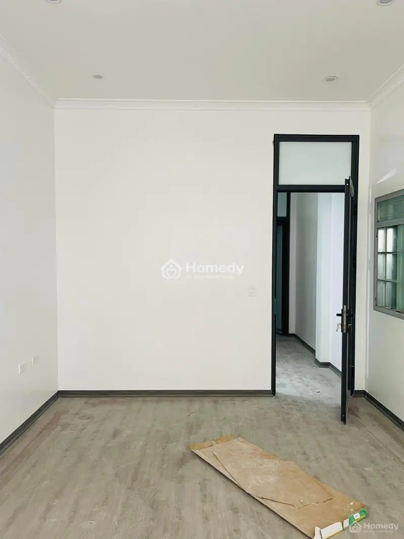Hiểm- Phân Lô- 2 Mặt Thoáng Trần Quốc Hoàn 35.2M2, Ô Tô Tránh, 3 Bước Ra Phố