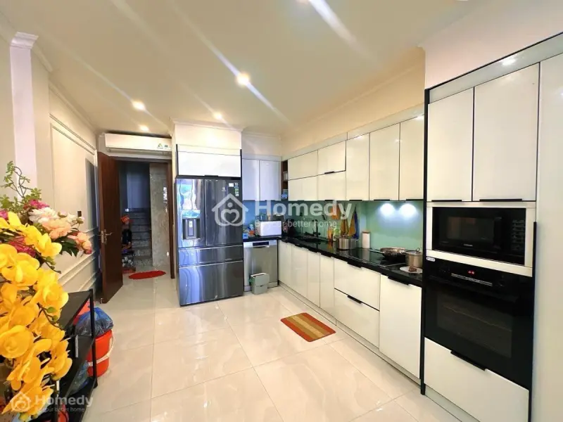 Phân Lô Nguyên Hồng - Vị Trí Đắt Địa- Kinh Doanh Bất Chấp - Giá 16 Tỷ