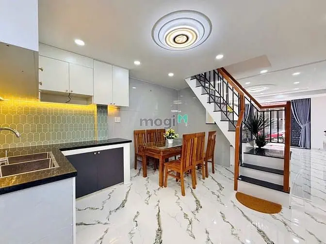 Rộng 4.2M - 2 Tầng Vali Ở Ngay - Quang Trung - Nhỉnh 4 Tỉ