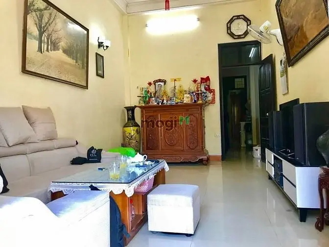 Bán Nhà Ngõ 205 Lạc Long Quân, Tây Hồ S:69, 4 Tầng, Mt: 3.3M, Giá 12.