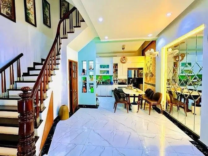 Bán Nhà Ngõ 16 Hoàng Cầu, Ngõ Ô Tô, Gara, Ngõ Thông, Dt50M Giá 16,9 Tỷ