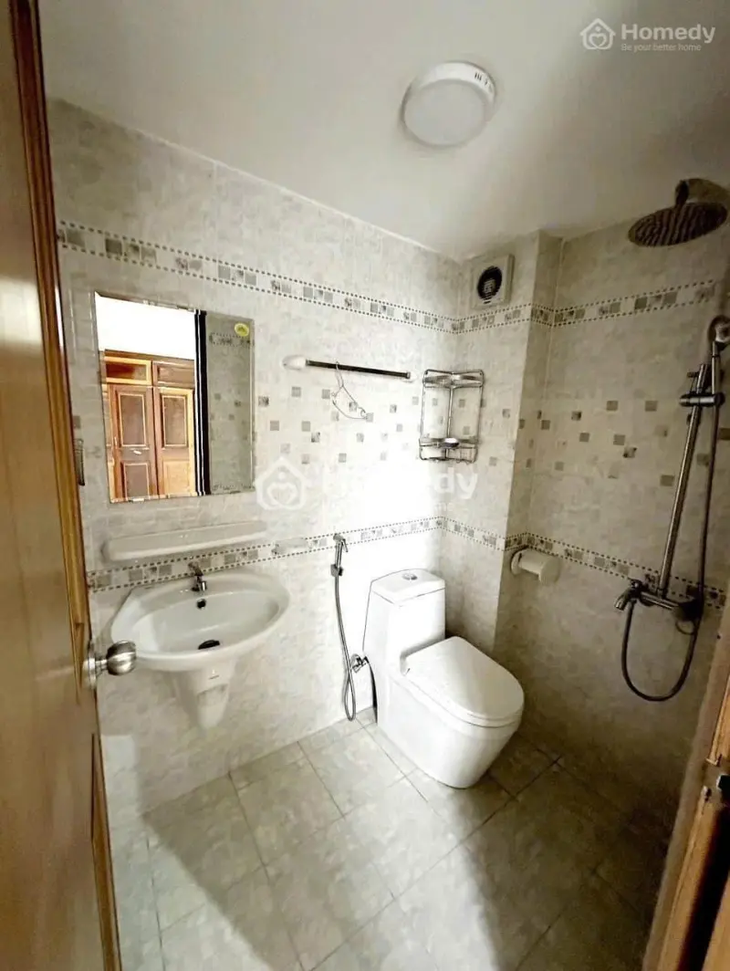 Chung Cư Central Garden, Võ Văn Kiệt, Q1: 140M2, 3P Ngủ, 2Wc, 14Tr/Th