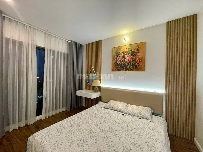 Hiếm! Căn Hộ 4Pn, 2Vs, Vị Trí Xịn Sò Tại Trung Tâm Hà Đông