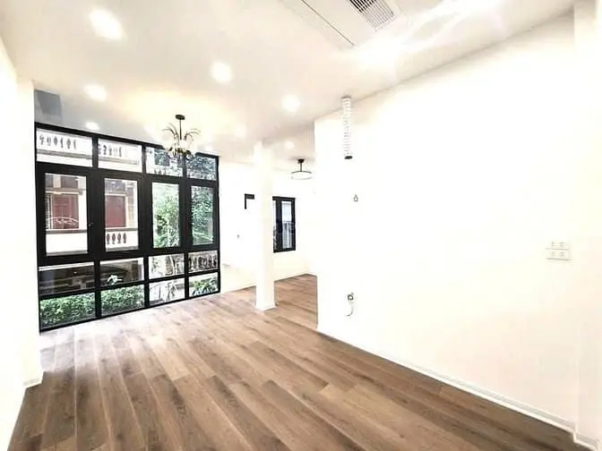 🏡Cực Hiếm – Mặt Phố Yên Lạc – Ô Tô Vào Nhà – Kinh Doanh- Văn Phòng