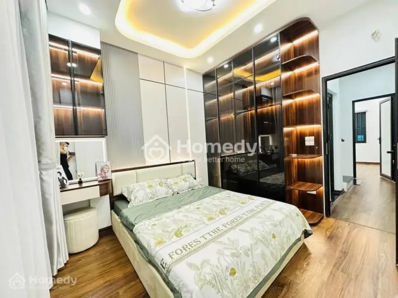 Phố Vương Thừa Vũ, 40M2- 4 Tầng, 3 Mặt Thoáng, Khu Quân Đội An Ninh Cực Kỳ Tốt.