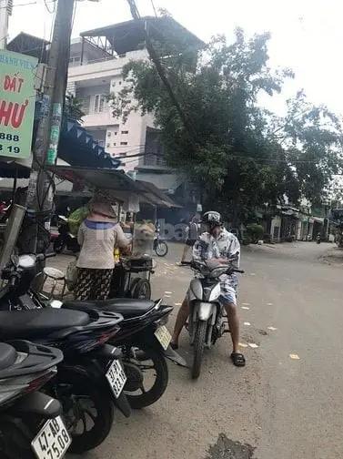 Bán Tòa Nhà Căn Hộ Dịch Vụ 16 Phòng Thang Máy Ngay Góc Ngã Tư