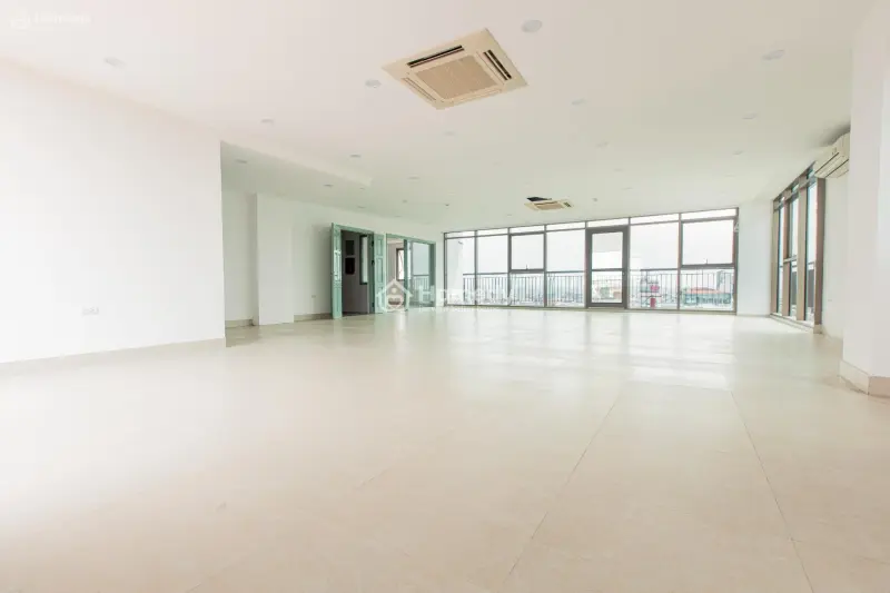 Cho Thuê Văn Phòng Phố Trần Quang Khải, Phường Tràng Tiền, Hoàn Kiếm 140M M2 Giá 45Tr