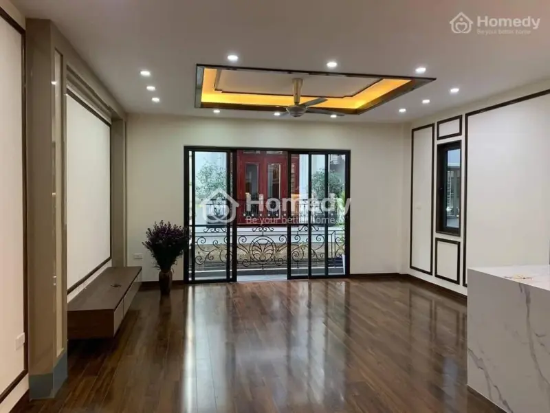 Bán Nhà Đường Nguyễn Ngọc Vũ, Lô Góc 35M2, 6 Tầng Thang Máy, Nội Thất Mới Tinh, 7.5 Tỉ