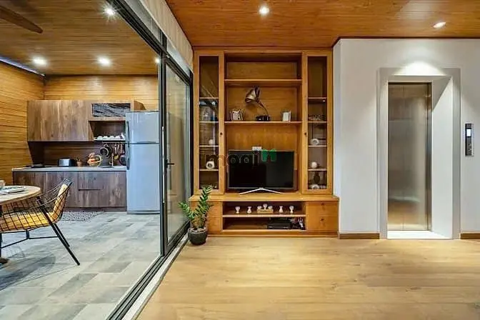 Bán Nhà Đường Nguyễn Hữu Cảnh Ngay Vinhomes, 6X22M, 108M2, Giá 190Tr/M