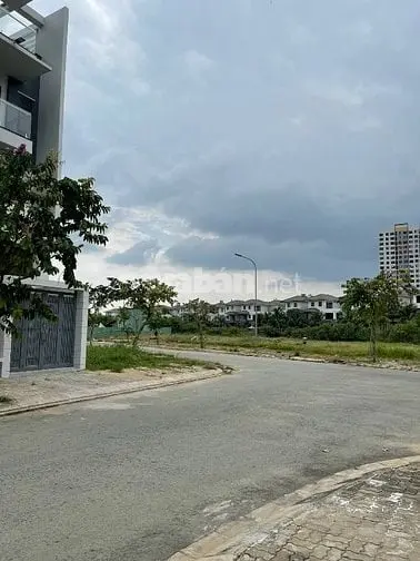 Cho Thuê Nhà Mặt Phố Tại Dương Hồng Garden House, Nguyễn Văn Linh, Bìn