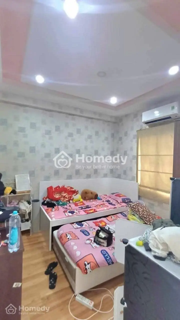 Chung Cư 10A Trần Nhật Duật, Tân Định, Q1: 75M2, 2Pn, Ban Công 12Tr5