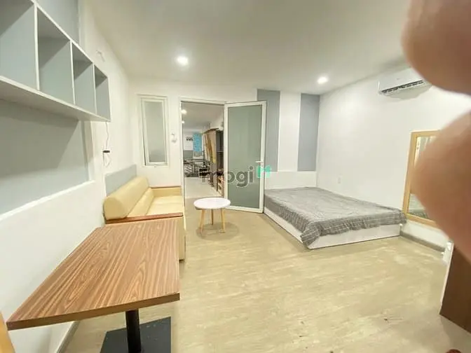 Căn Hộ Studio Cao Cấp Full Nội Thất Cách Hutech Vài Bước Chân