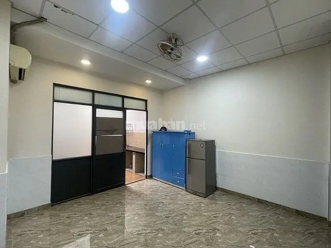💥 Phòng Cho Thuê Rộng Rãi, Giá Rẻ, Diện Tích 35M2-Phường 5, Gv