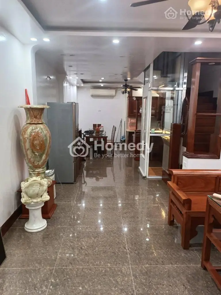Bán Nhà Phân Lô, Ô Tô Tránh Cầu Giấy - Nguyễn Khang, Thang Máy Thủy Lực Cao Cấp.
