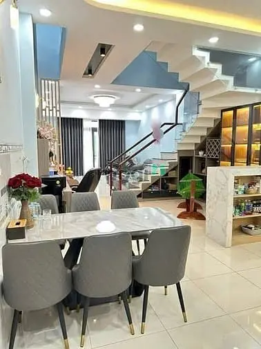 Nhà 2 Tầng-Thiết Kế Hiện Đại – Chợ Thủ Đức – Giá Chỉ 3 Tỷ 700