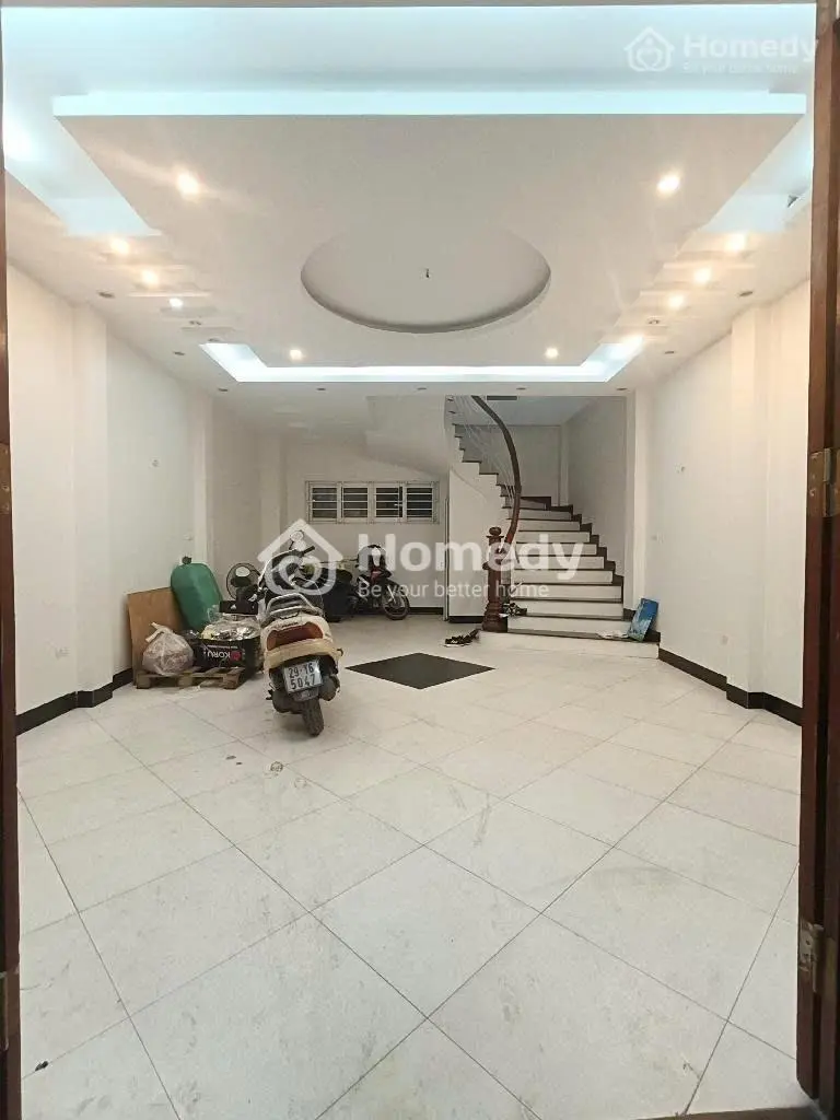 Bán Nhà Trung Tâm Cầu Giấy- 5Tầng - Oto Đỗ - 2 Thoáng - Full Nội Thất. Lh:0966711***