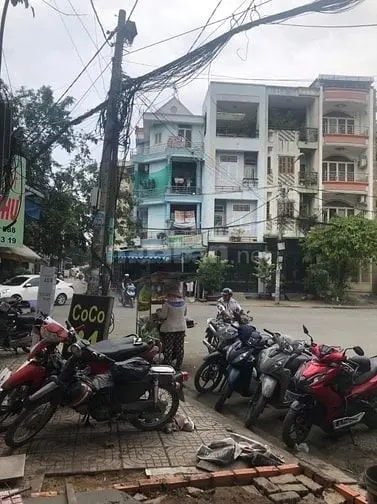 Bán Tòa Nhà Căn Hộ Dịch Vụ 16 Phòng Thang Máy Ngay Góc Ngã Tư