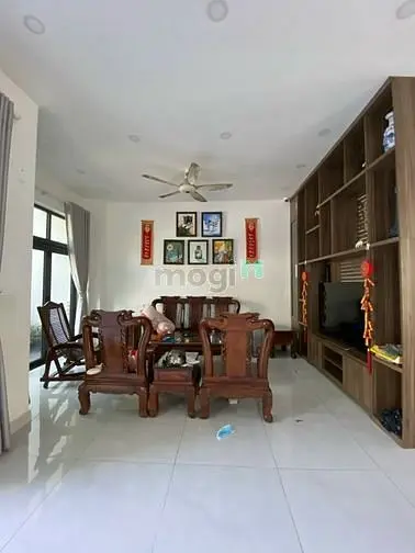Cho Thuê Biệt Thự Giá Rẻ P.13- Bình Lợi- Bình Thạnh