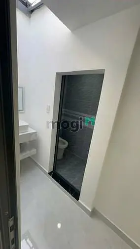 Nhà Đẹp – Hiện Đại– Gần Chợ Thủ Đức