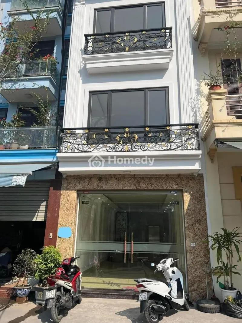 Bán Nhà Mặt Phố Khâm Thiên Dt 61 M2 Vị Trí Đẹp