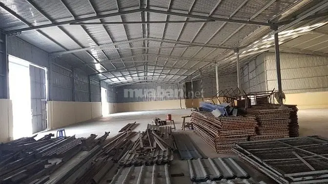 Nhà Xưởng Cho Thuê Thới Tam Thôn Hoc Môn Dt: 2500M Giá 70 Triêu