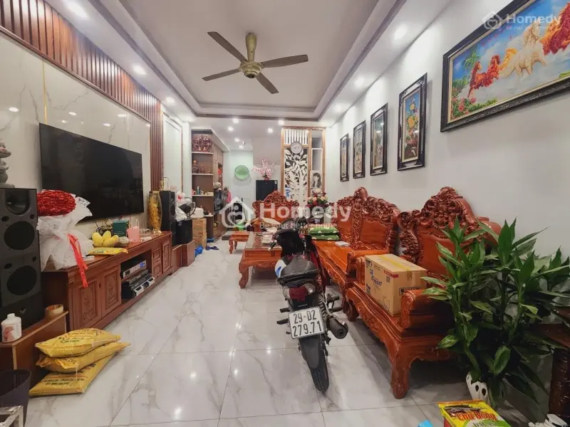 Nhà Đẹp Phố Đại La, 37M, Tiện Ích Đầy Đủ, Ngay Trung Tâm, Chỉ Nhỉnh 8,X Tỷ