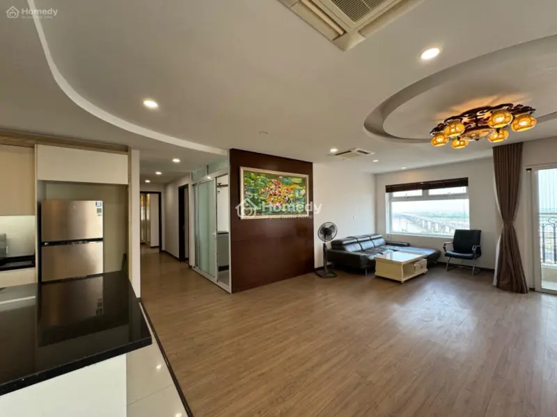 Chính Chủ Cho Thuê Căn Goc View Sông Cao Cấp 140M2 3 Ngủ 3 Vệ S