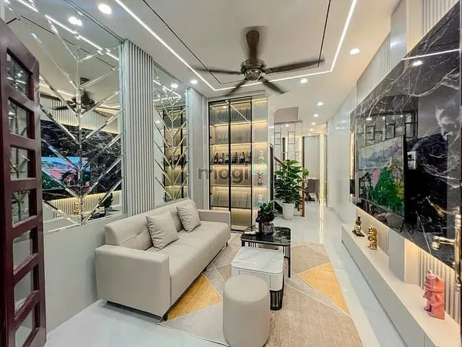 Bán Nhà Ngõ Hòa Bình 7, Lô Góc, Ngõ Thông, Dt: 40M2, Giá: 9,2 Tỷ
