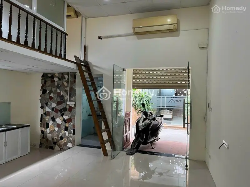 69M2 Bán Đất Tặng Nhà - Ô Tô Đỗ Cửa Ngày Đêm - Lạc Long Quân , Tây Hồ - Cơ Hội Đầu Tư Có 1 0 2