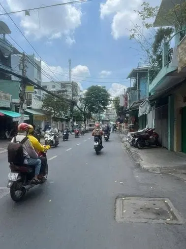 Chính Chủ Hạ Giá Bán Gấp Căn Mt Lạc Long Quân, P. 10, Quận 11