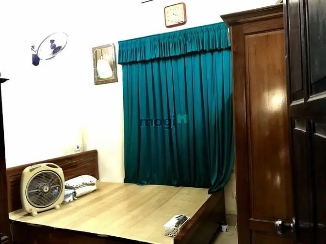 Bán Nhà Ngõ 205 Lạc Long Quân, Tây Hồ S:69, 4 Tầng, Mt: 3.3M, Giá 12.