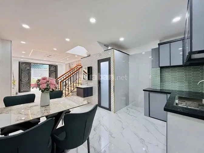 Bán Gấp Nhà 52M2, 2 Tầng Ở Cao Văn Lầu, Phường 2, Quận 6, Giá 2Tỷ380Tl