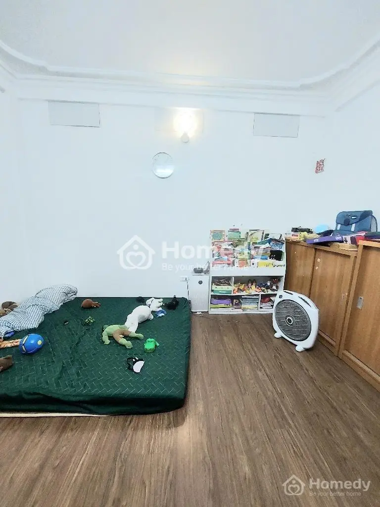 Bán Căn Nhà Phố Cự Lộc Ba Bước Ra Royal City 25M 5 Tầng Chỉ 4.5 Tỷ